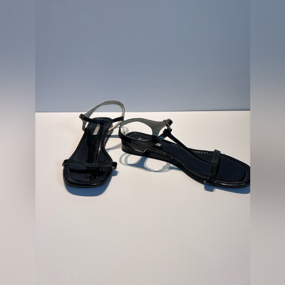 Anne Klein - Picture 2 of 3